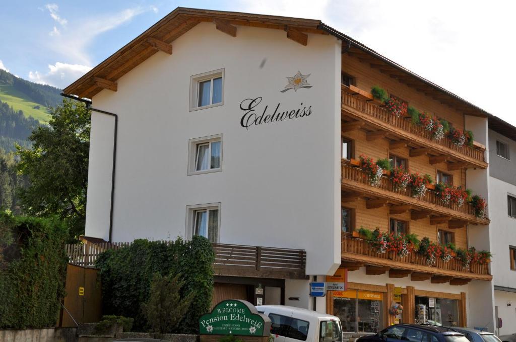 Gaestehaus Pension Edelweiss Kolsass Dış mekan fotoğraf