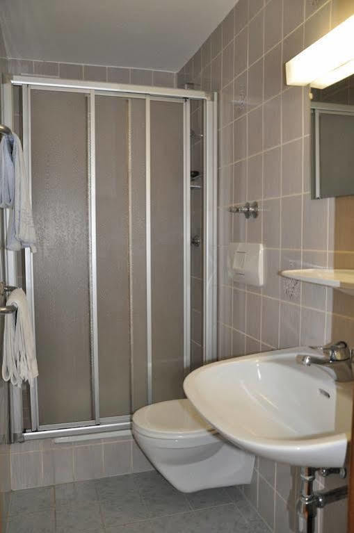 Gaestehaus Pension Edelweiss Kolsass Dış mekan fotoğraf